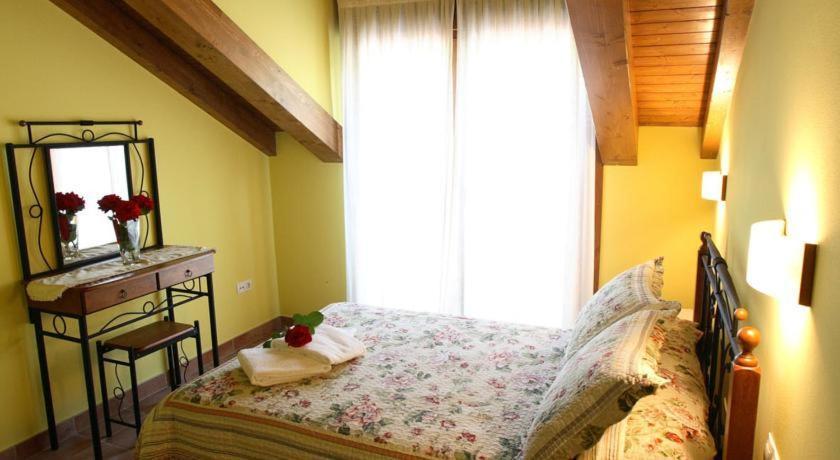 Apartamentos Rurales La Vina Onís Extérieur photo