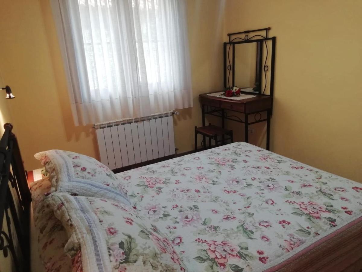 Apartamentos Rurales La Vina Onís Extérieur photo